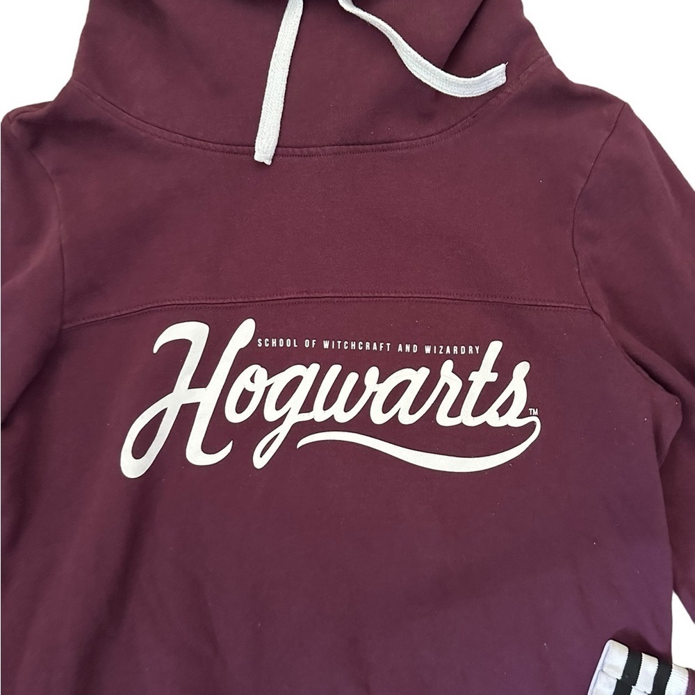 Harry Potter “Hogwarts" Cowlneck Graphic size Large juniors - Picture 4 of 4